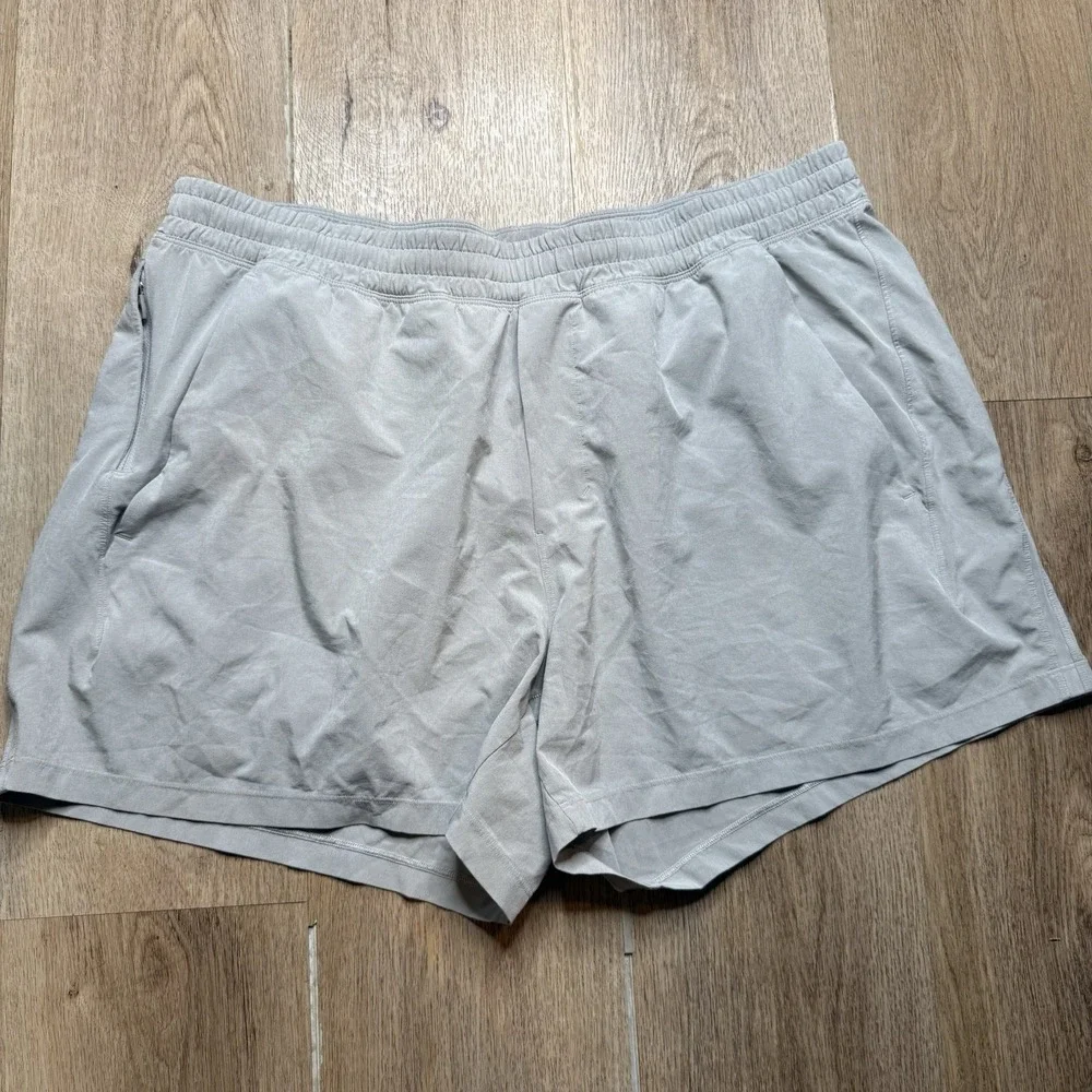 Lululemon Pace Breaker Linerless Short 5
